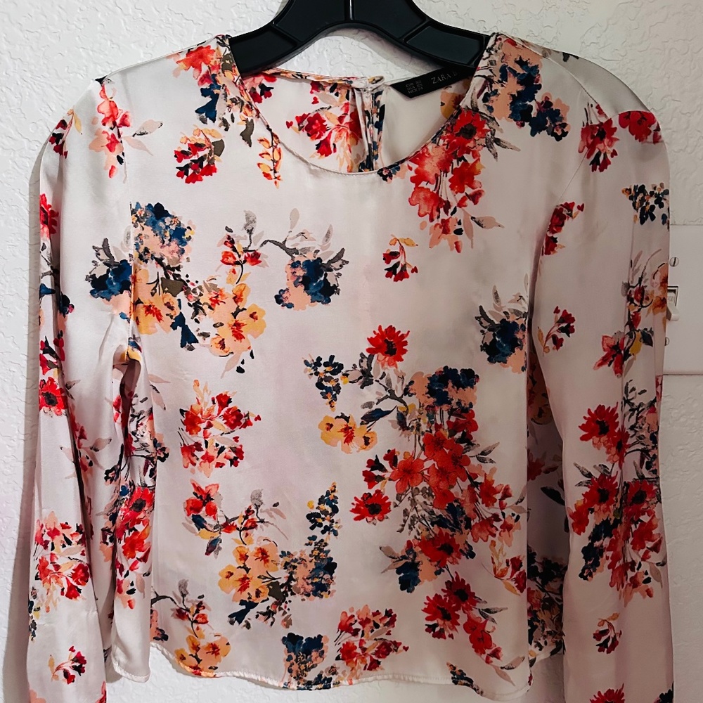 Zara Floral top